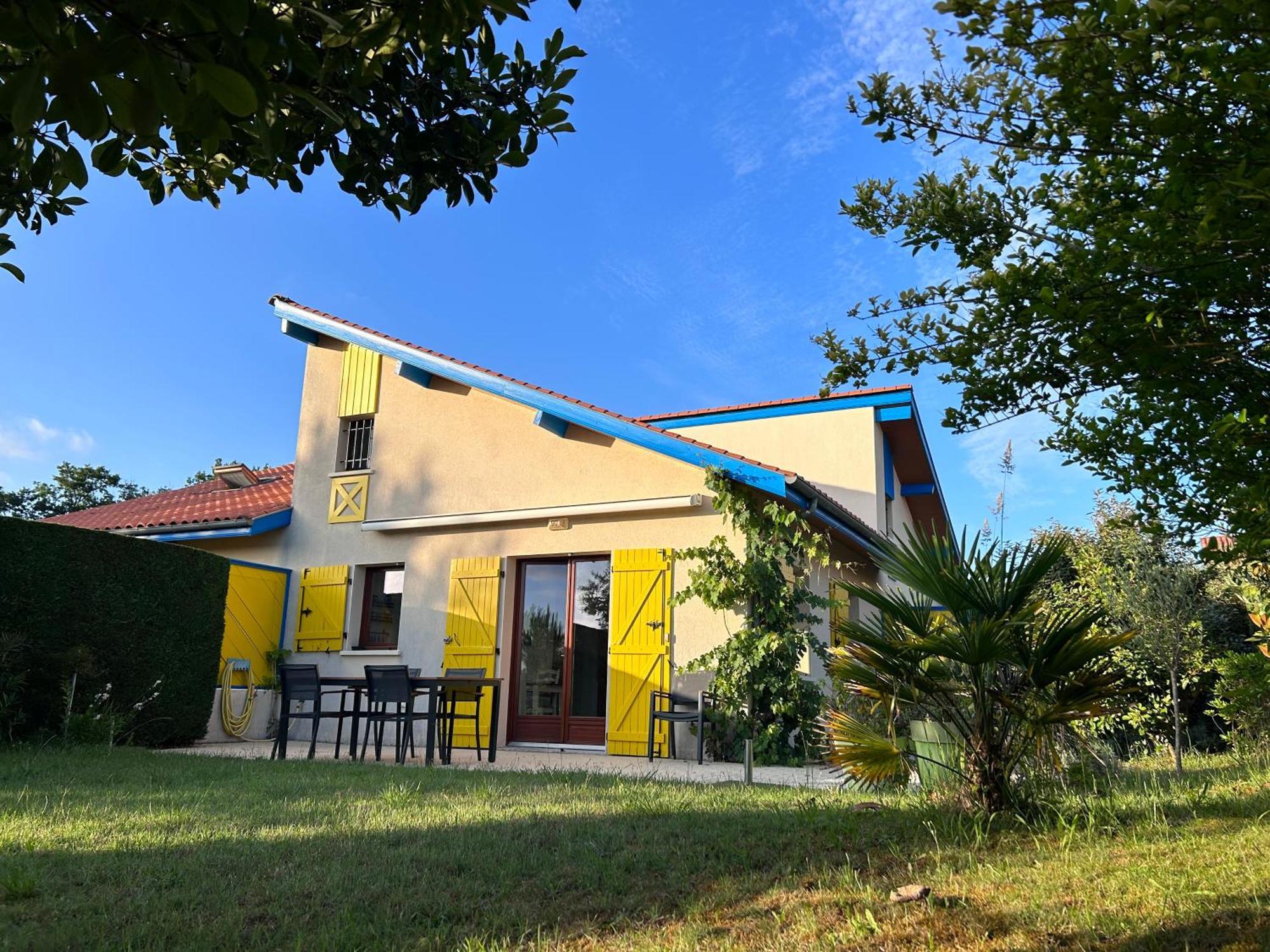 Jolie Maison De Vacances Avec Terrasse Et Jardin Saint-Julien-en-Born Ngoại thất bức ảnh